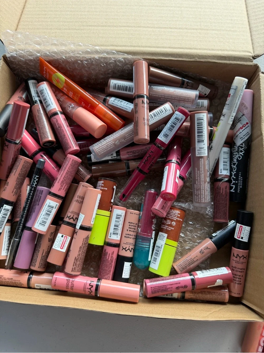 5x NYX Lip Cream Collection — Mixed Pinks, Nudes, Corals and Berry Shades